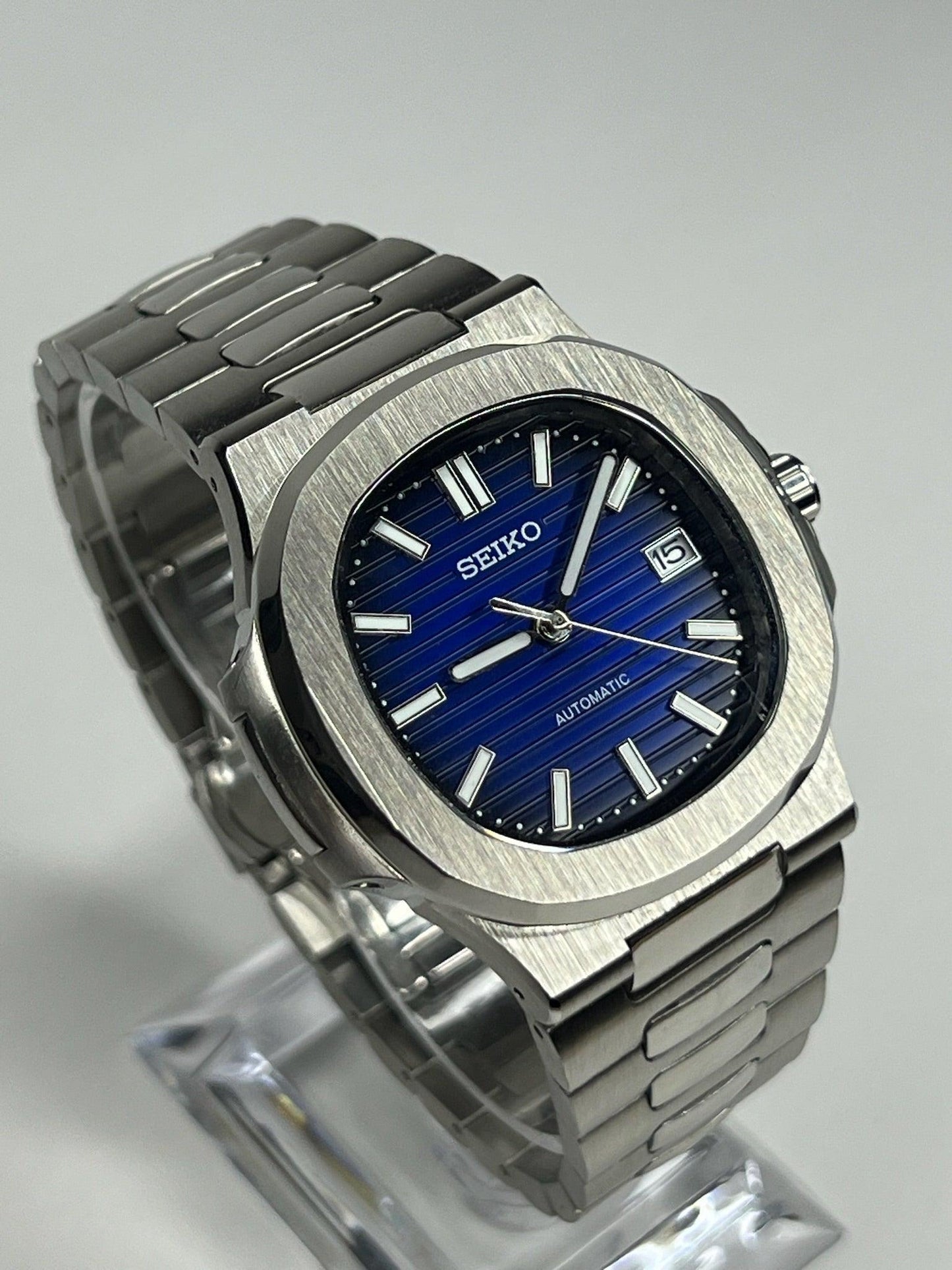 MOD Seiko Nautilus Blue - Gold Time Labs