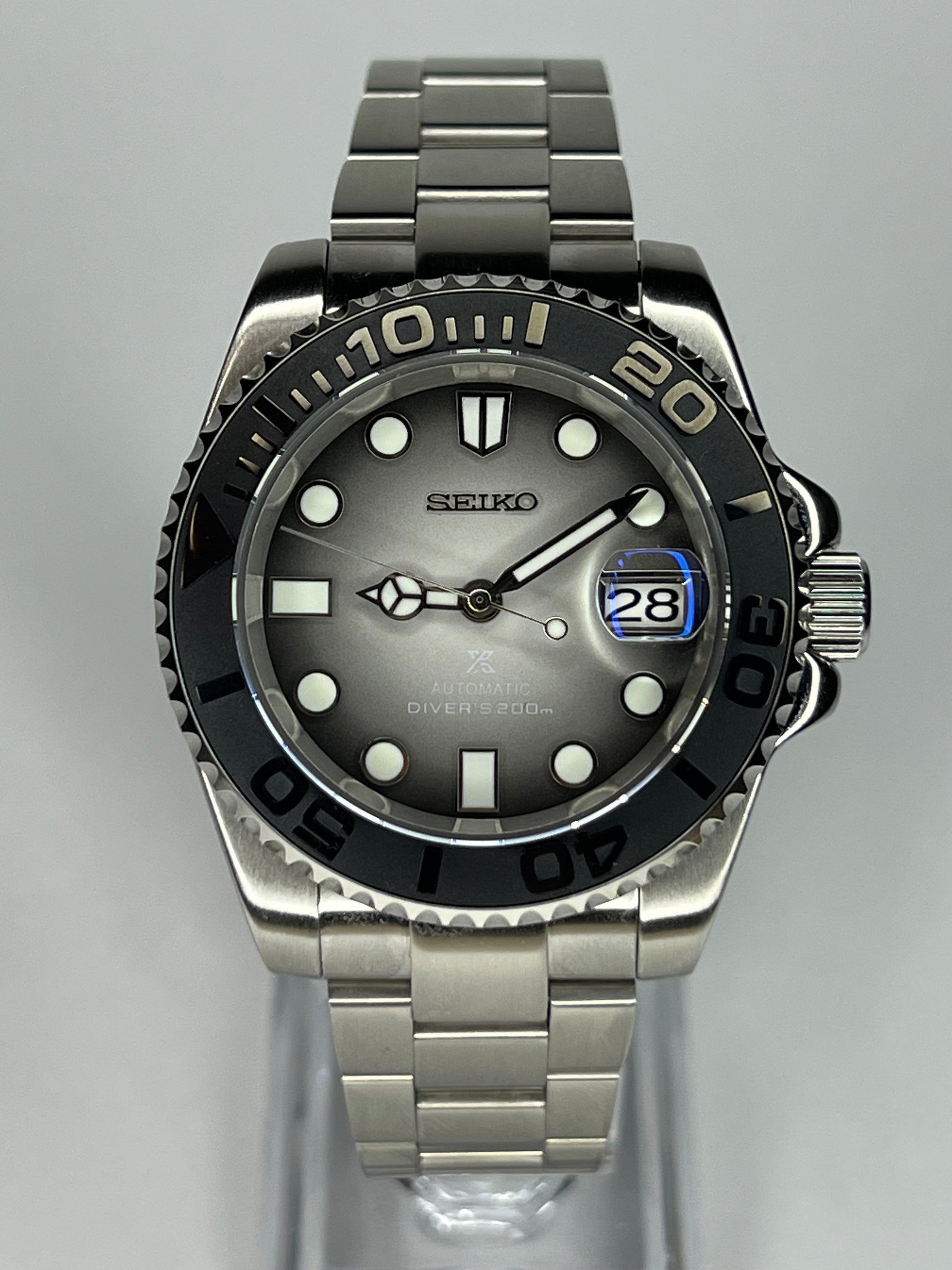 MOD Seiko Submariner Black Special Edition - Gold Time Labs