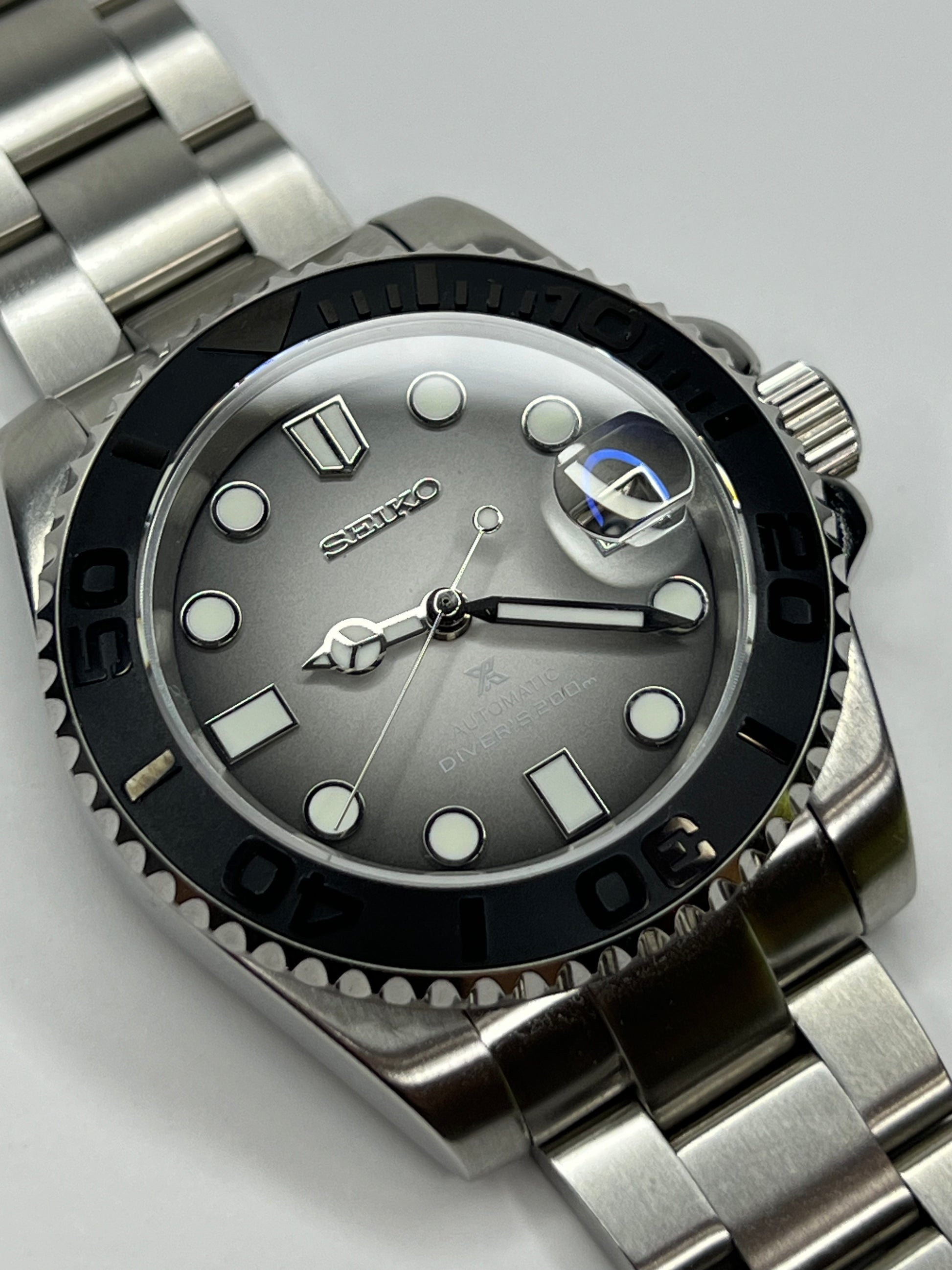 MOD Seiko Submariner Black Special Edition - Gold Time Labs