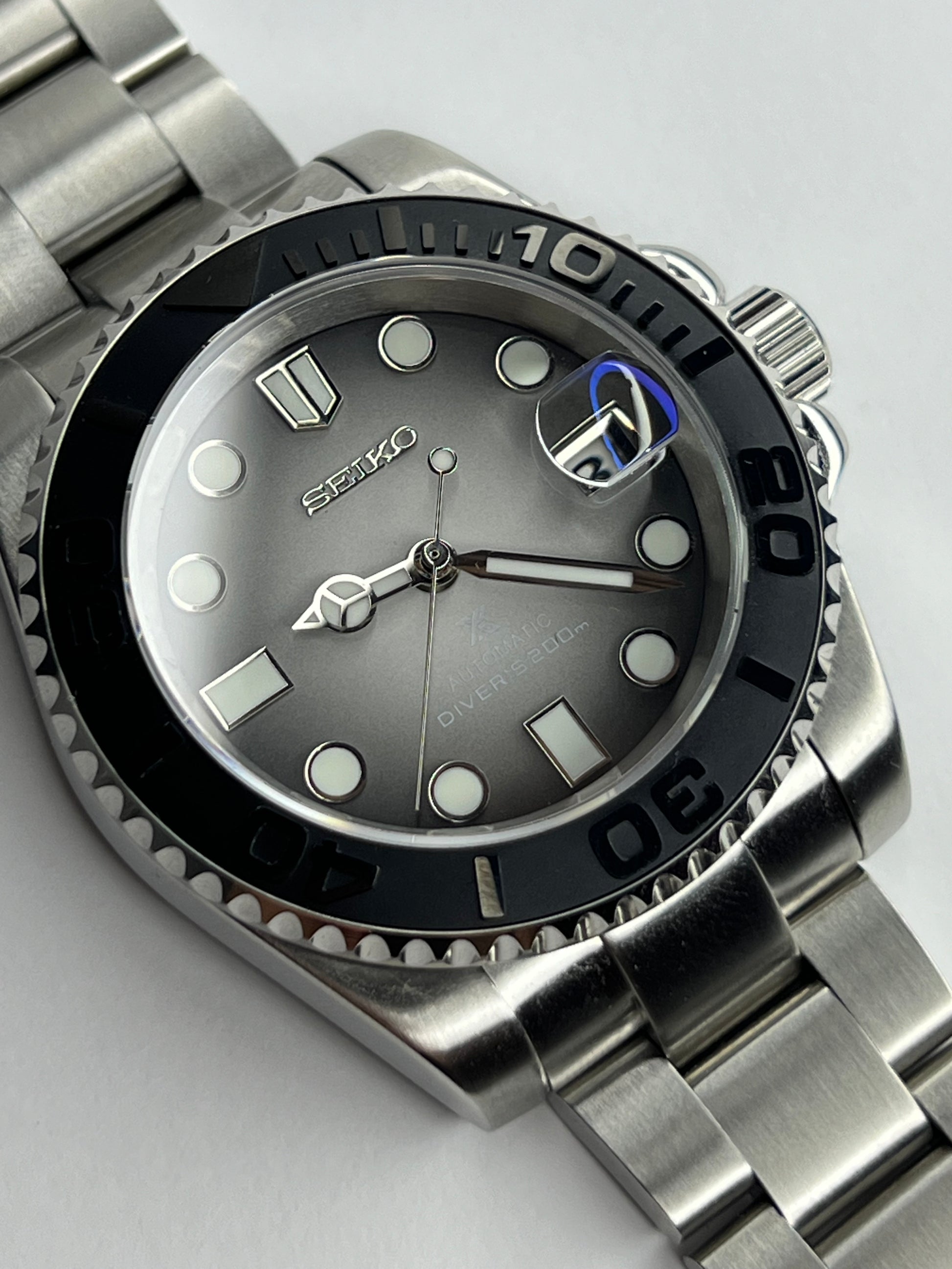 MOD Seiko Submariner Black Special Edition - Gold Time Labs